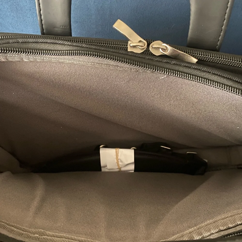Dell Laptop Bag with shoulder straps. New -NWOT.